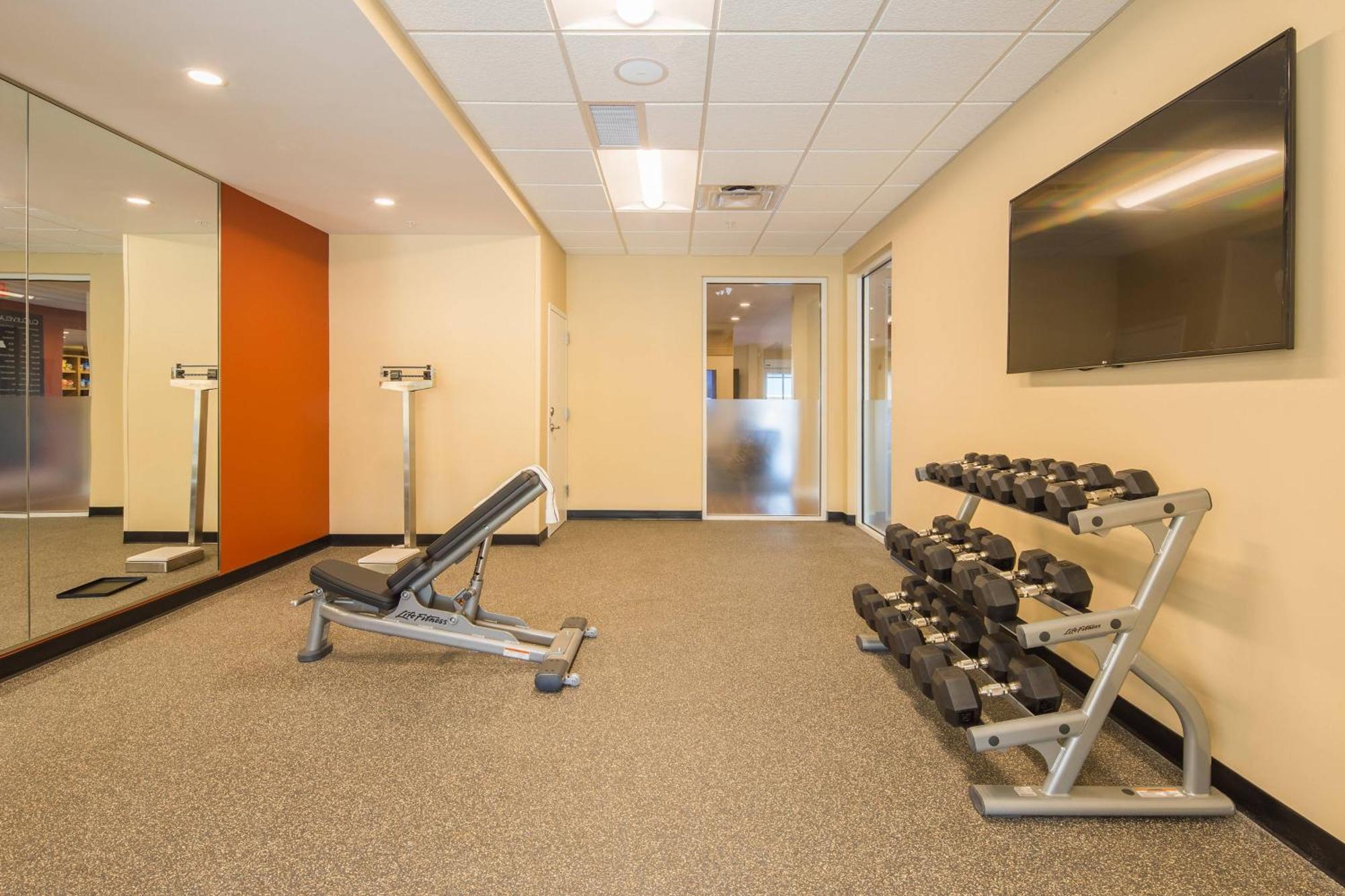 Towneplace Suites By Marriott Cleveland Buitenkant foto